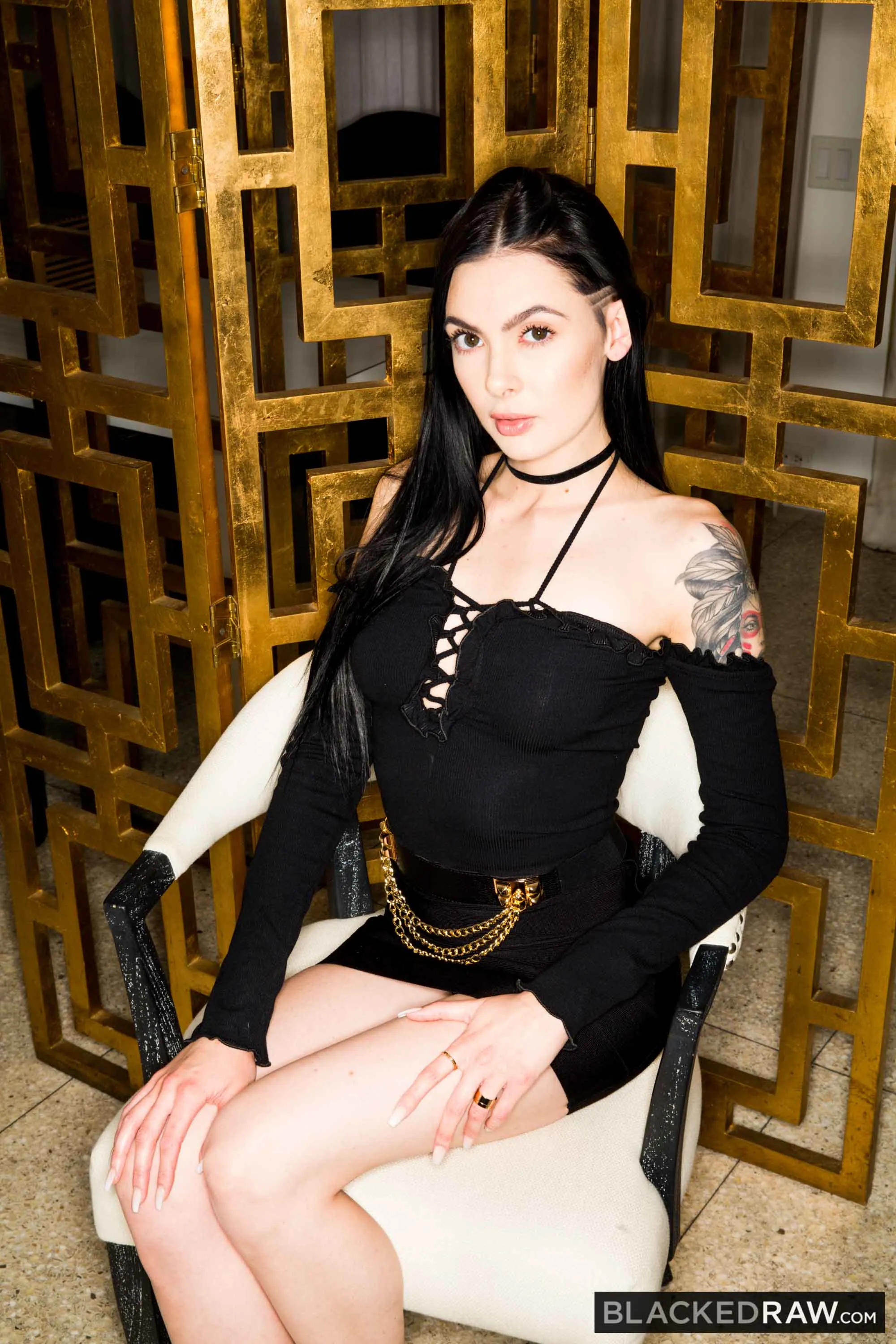 Marley Brinx in 'Big Hollywood Dreams'